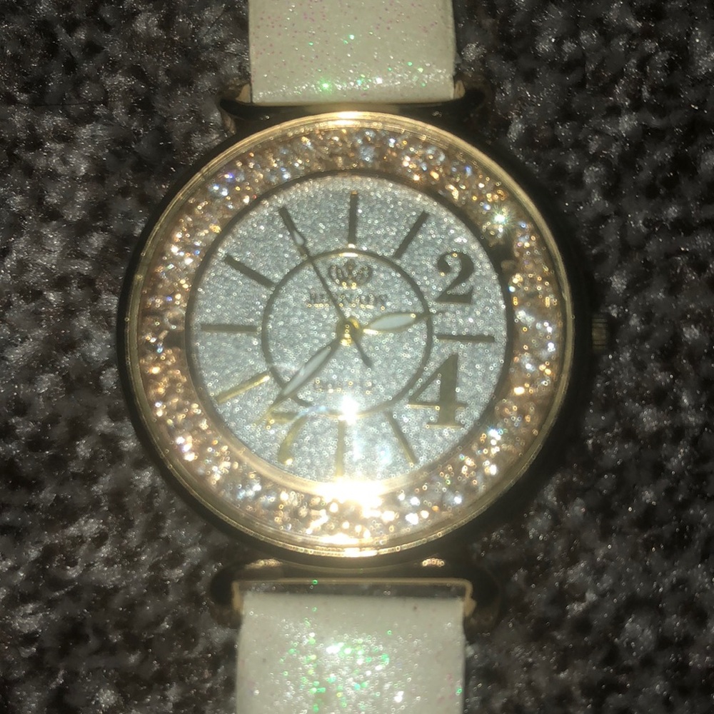 A WATCH - Picture 2 of 2